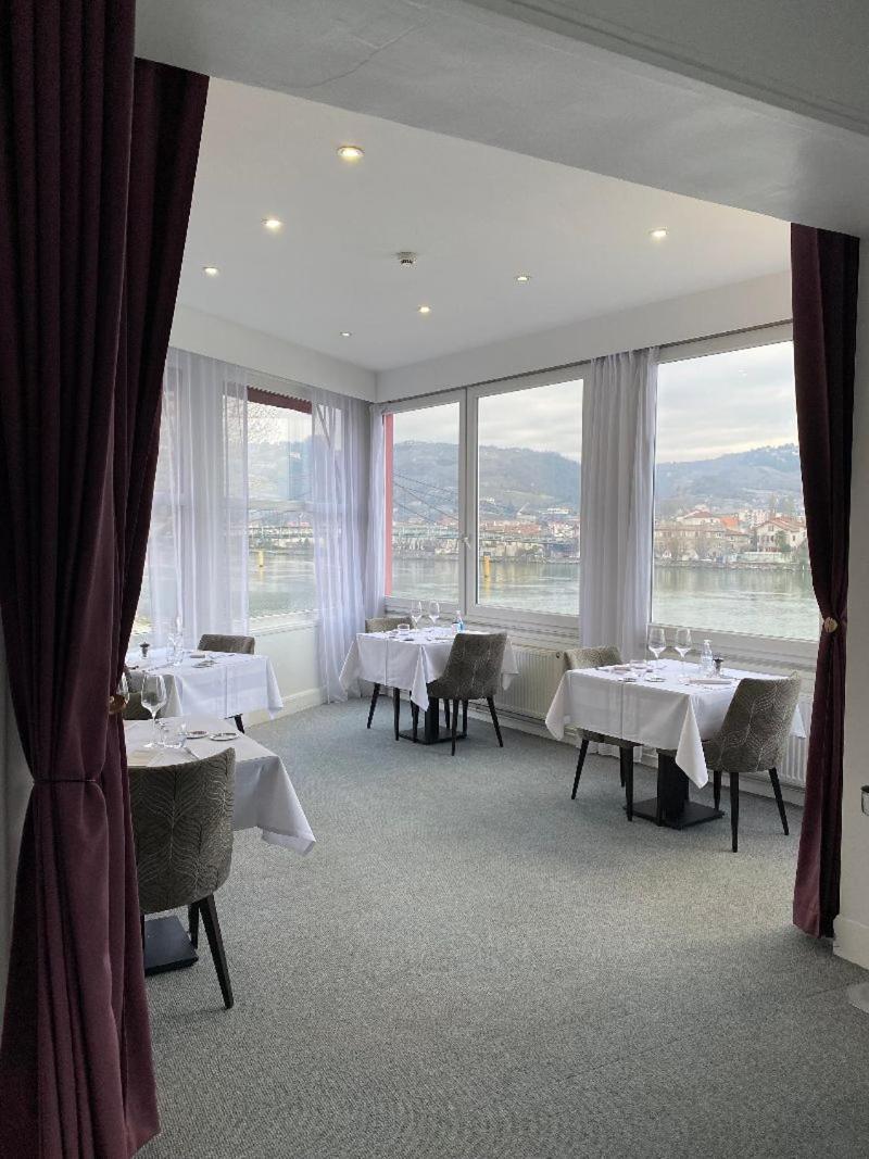 Hotel Le Bellevue Les Roches-de-Condrieu Esterno foto